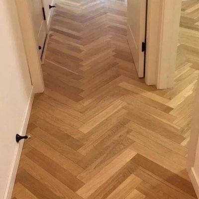 Luxury Wood Style SPC Flooring Natural Color Fishbone Herringbone Click Vinyl 4 мм-8 мм
