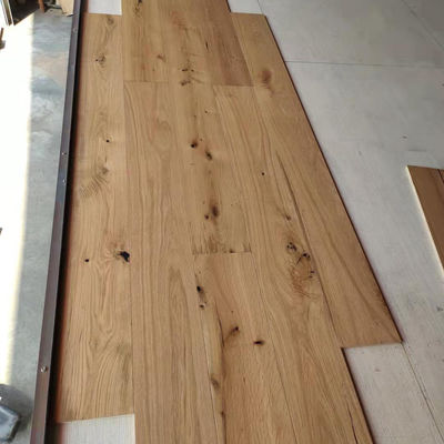Длиннолистные напольные покрытия из твердого дерева HDF Golden Pine Espresso Satin Oak