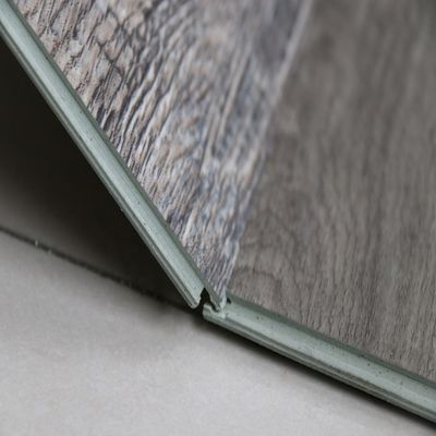 Система клика Unilin 4 мм 6,5 мм Herringbone PVC Виниловые плитки LVT Пол в цвете дерева